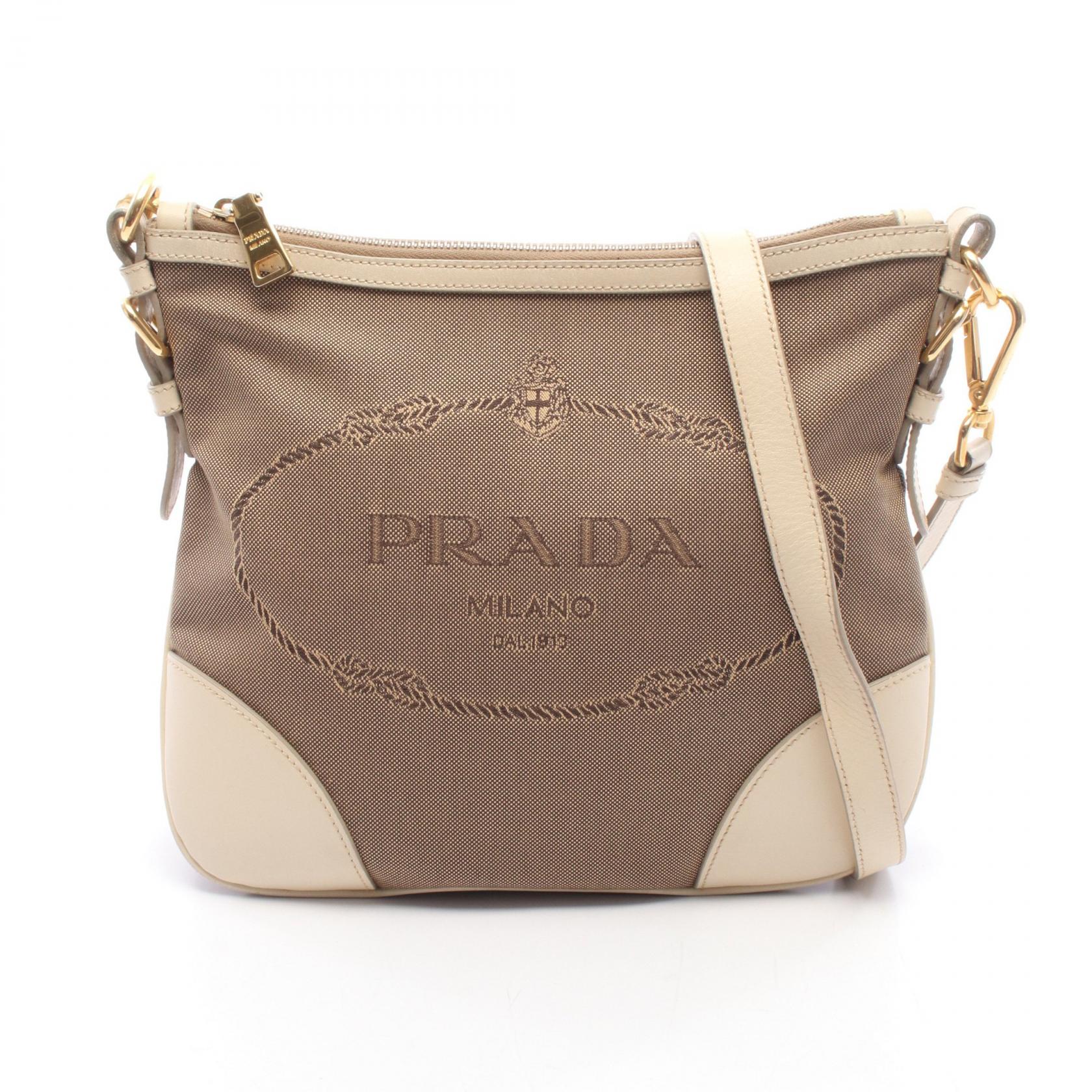 ≪10%OFFクーポン 7/19 20時～7/26 9:59≫プラダ PRADA LOGO JACQUARD ロゴジャガード ショルダーバッグ バッグ キャンバス レザー レディース ベージュ系 / アイボリー系 BT0867 【中古】｜Mike Museum 46,200円
