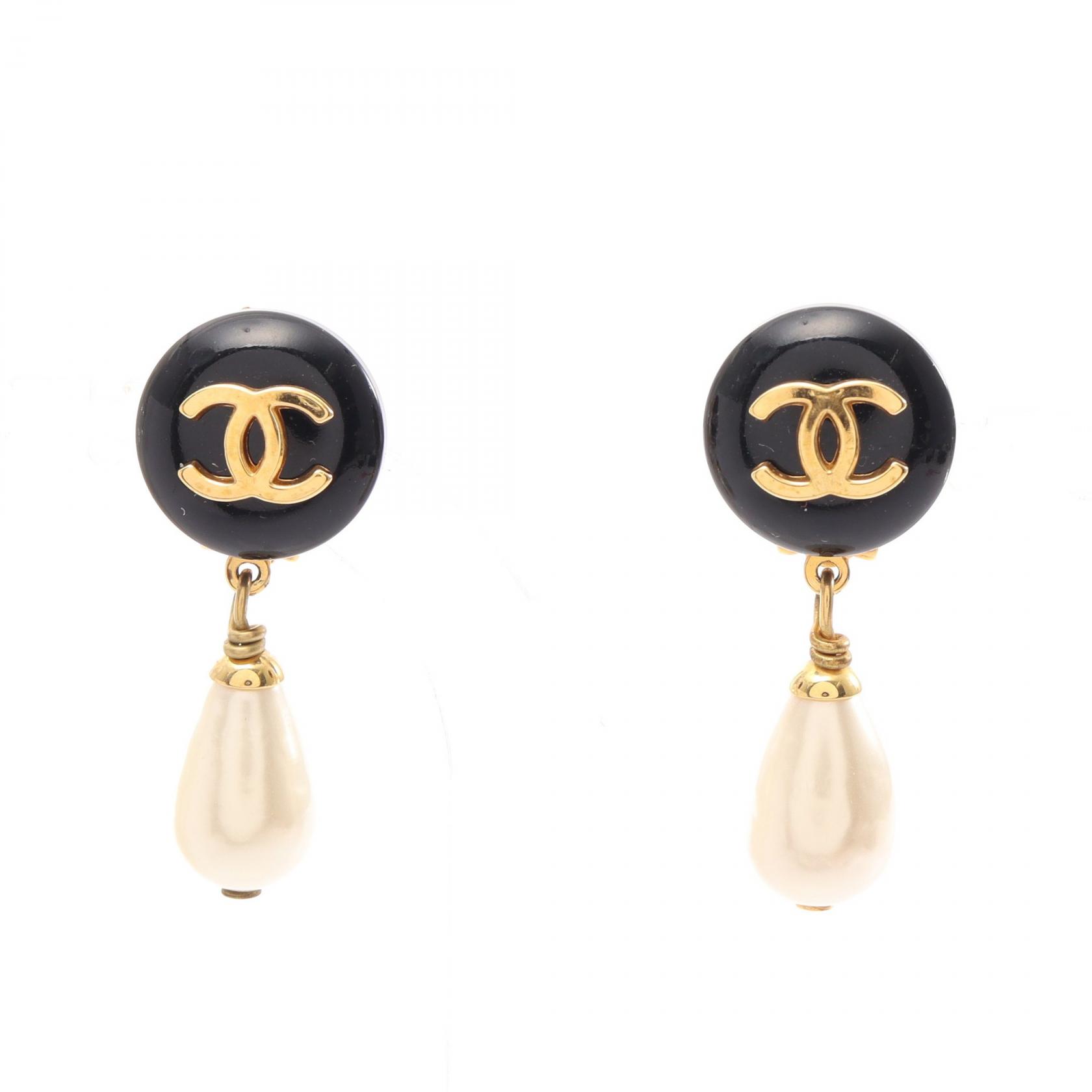 シャネル CHANEL ココマーク スウィング イヤリング ジュエリー GP（ゴールドメッキ） フェイクパール レディース ブラック系 / ホワイト系 / ゴールド系 【中古】｜Mike Museum