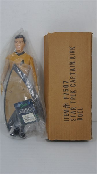 〇ジェームズ・T・カーク船長 スタートレック ソフビ人形STAR TREKシリーズ画像