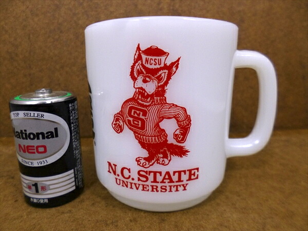 〇【 バーガーキング Glasbake 】 『 NORTH CAROLINA STATE UNIVERSITY 』 マグカップ ヴィンテージ アメリカ雑貨 アメ雑 キッチン用品 コレクション 雑貨 生活雑貨 キッチン用品 企業グッズ カンパニーグッズ