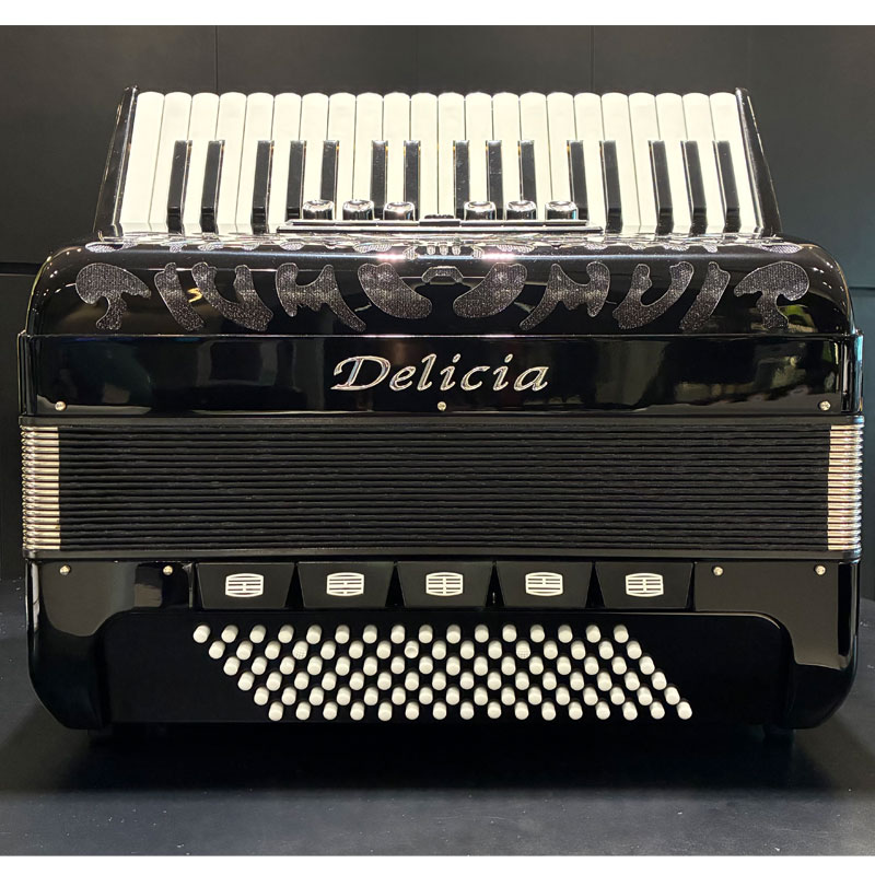 【限定1台 特価品】 Delicia デリシア アコーディオン Carmen23 37鍵 譜面台&クリーニングクロスプレゼント! 【取り寄せ商品】