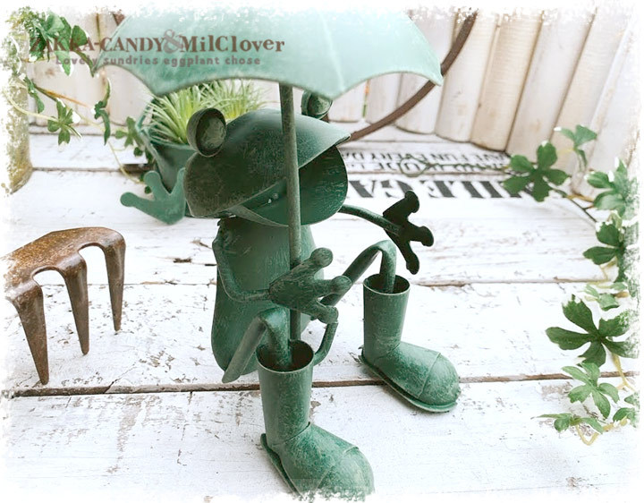 ブリキのカエル フロッグ お座りアンブレラ ガーデニング 雑貨 ナチュラル インテリア おしゃれ かわいい プランター 鉢 寄せ植え Marcsdesign Com