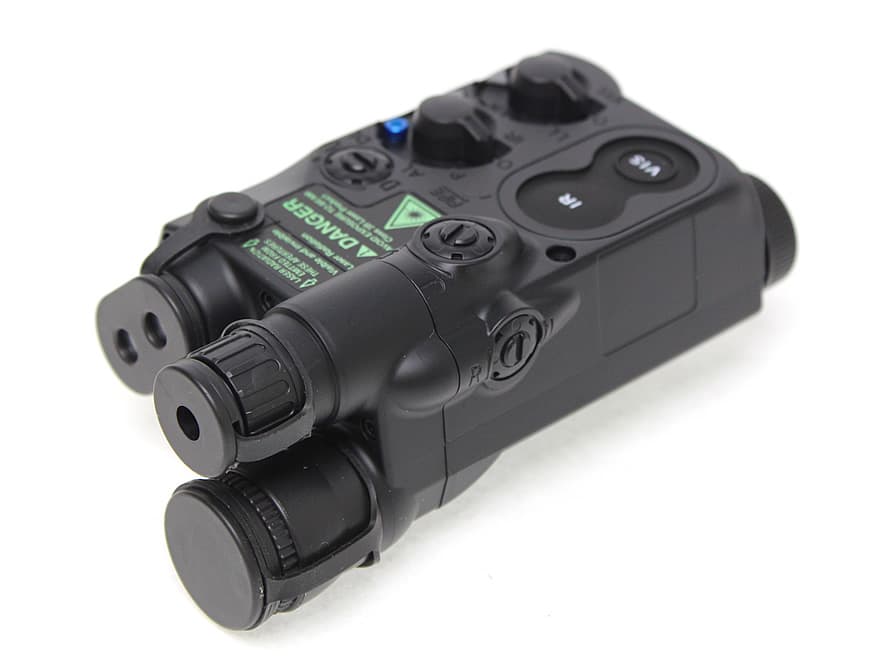 【20mmレイル対応】東京マルイ AN/PEQ-16バッテリーケース ブラック◆ミニSバッテリーを格納可能