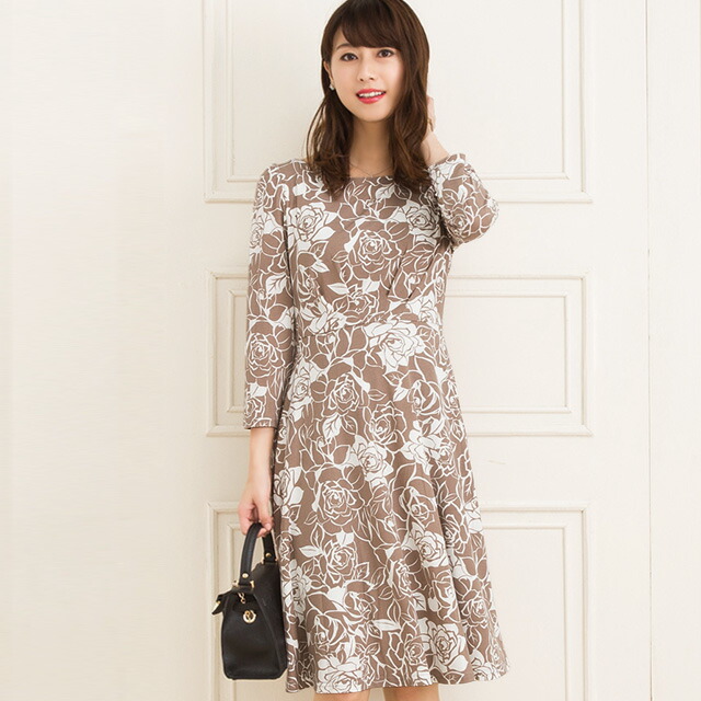 選ぶなら アウトレット対象商品 ケリーフレア シルエットローズ フレンチベージュ スフレシリーズ Opr2a フレアーワンピ ケリー ワンピ ジャージー 40代 30代 薔薇柄 バラ柄 七分丈 膝丈 大人 エレガント 着やせ タイト 春夏 秋冬 S M L Xl トールサイズ 今季