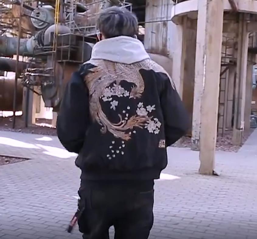 楽天市場】手書き風 一筆書き風 デザイン刺繍 MA-1 ボンバージャケット