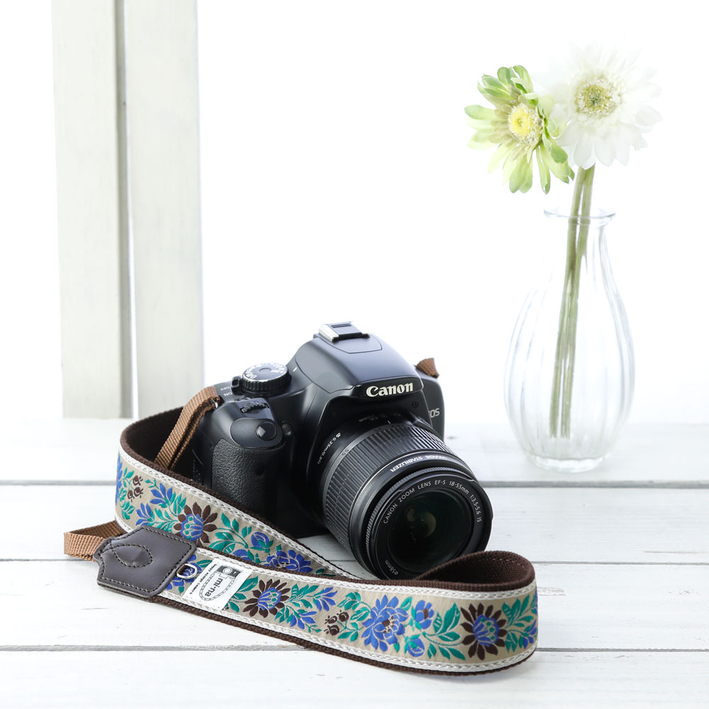 楽天市場 カメラストラップ Mi Na ミーナ チェコリボン クラシカル ジェ ミーナ