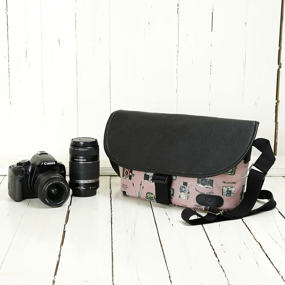 楽天市場 カメラバッグ 一眼レフ カメラ女子 Camera Bag ボートカメラバッグ Camera Bag レトロカメラ グレイッシュピンク ビニールコーティング ミーナ