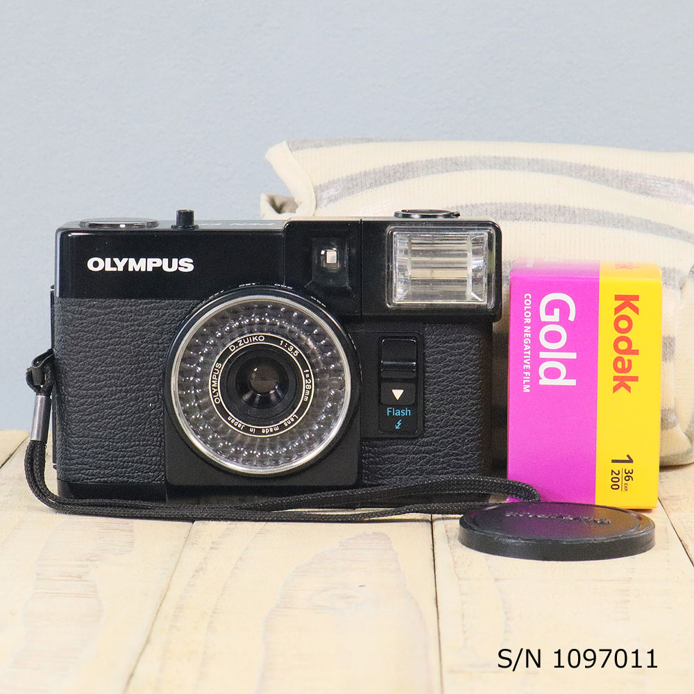 楽天市場】【整備済】【保証付 】 オリンパス OLYMPUS TRIP 35 S/N 232924（ケース・フイルム付セット） フィルムカメラ フイルム カメラ 【中古】 : ミーナ