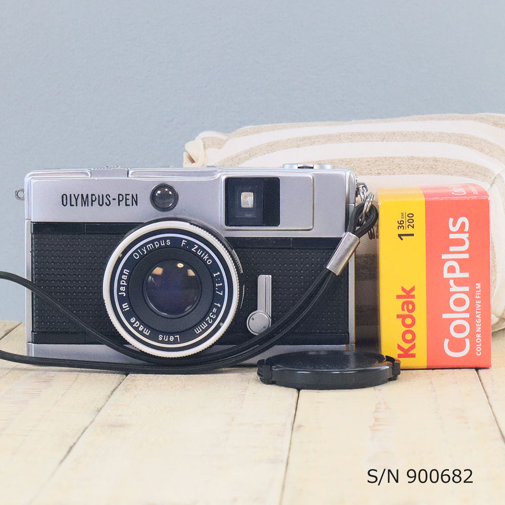 【作動保証1ヶ月】整備済、完動品/ コニカ Konica C35 初期型 Konica】C35 Flashmatic(Off white) ＊整備品 [1957728858641]