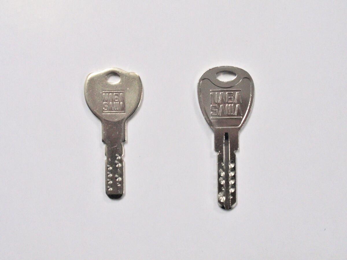 1586 スペアキー 1586 スペアキー 楽天市場】0596 カワサキ 純正 ブランクキー Z250