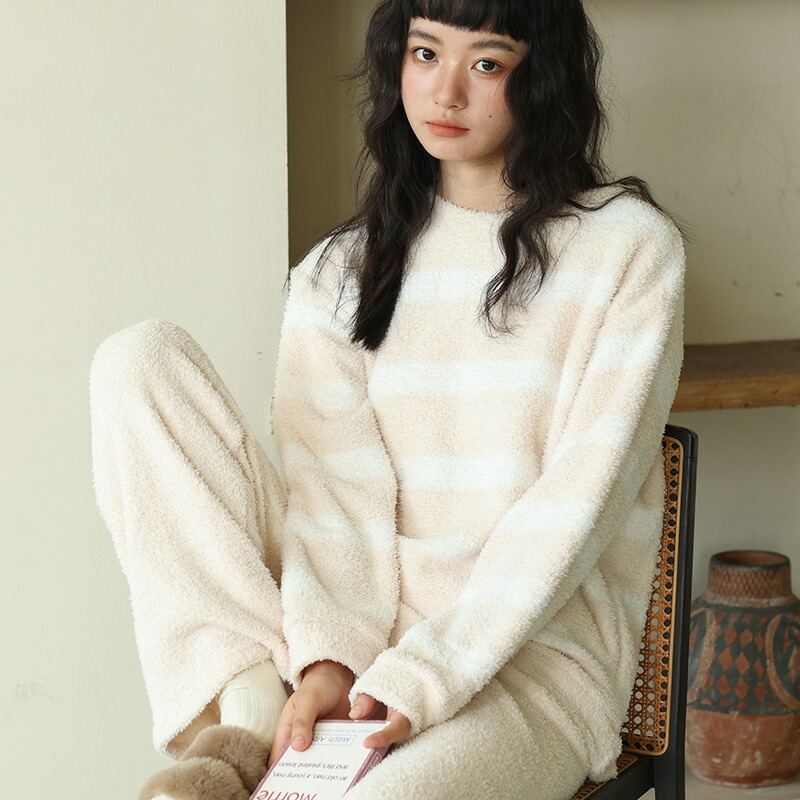 お座敷御召しもの レディース 着るブランケット もこもこ 間借り人柄 お座敷着 上下書き割り ラウンドのど首 情の籠もった パジャマ ティーシャツ 裏起毛 ふわもこ 冬 亭主もち ナイト爵御召しもの 朦々たる もこもこお座敷着 好いたらしい 御洒落