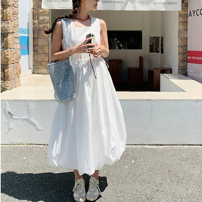 レディース ワンピース ロングワンピース マキシ丈ワンピース マキシ丈 裾バルーン ウエスト切り替え 膝下 袖なし ノースリーブ スクエアネック Aライン フレア ハイウエスト エレガント ガーリー フェミニン 上品 きれいめ ホワイト お洒落 春夏 春 夏 ママ