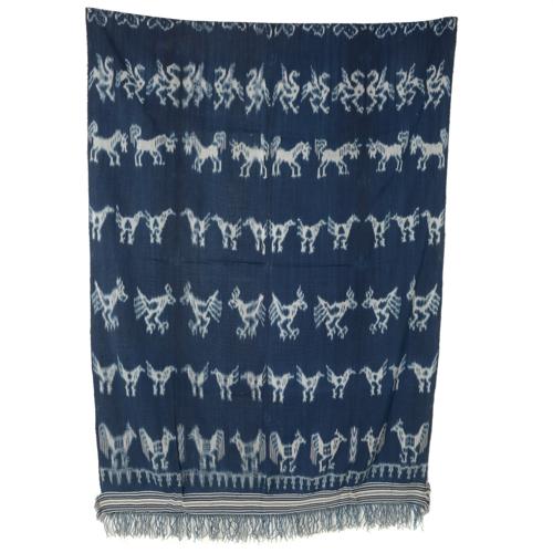 楽天市場】インドネシア スンバ島イカット 中 赤と藍 : みんげい おくむら