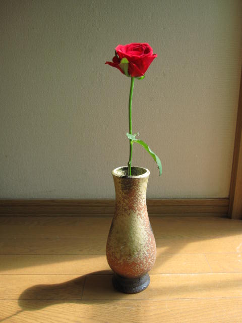 無料ダウンロード 一輪 薔薇 花瓶 誕生 日 ライン 友達