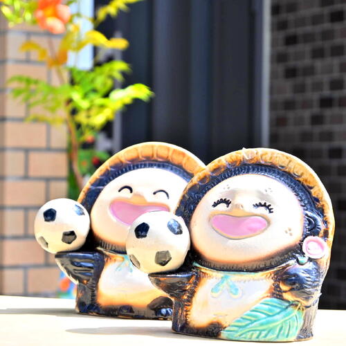 楽天市場】陶器 美濃焼 置物 河童村 親子サッカー （水野豊滋） 送料
