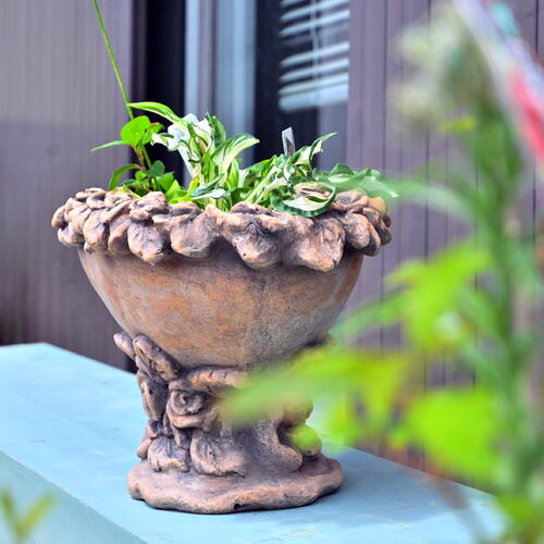 ローズプランター(M)　植木鉢　味がある　ポット　オブジェ　ローズ　バラ　花束　玄関やお庭にどうぞ。贈り物やプレゼントにも。おしゃれ ガーデニング｜園芸百貨店何でも揃うこぼんさい