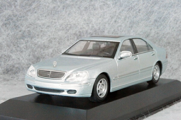 楽天市場】ミニチャンプス 1/43 (マキシ）スケール ミニカーメルセデス