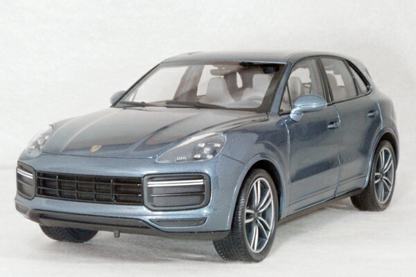 ミニチャンプス ポルシェ カイエン ターボ S 2014 1/18 ミニチャンプス 113064001 1/18 ポルシェ カイエン ターボ S