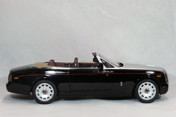 Kyosho1/12ビックスケールロールスロイスファントムドロップヘッドクーペシリーズ2/ダイヤモンドブラック(ボンネットシルバー)、インテリアボルドー