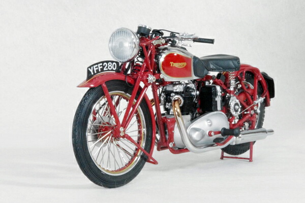 ミニチャンプス 1/12 トライアンフ スピード ツイン 1939 Amazon | PMAミニチャンプス 1/12 トライアンフ スピード ツイン