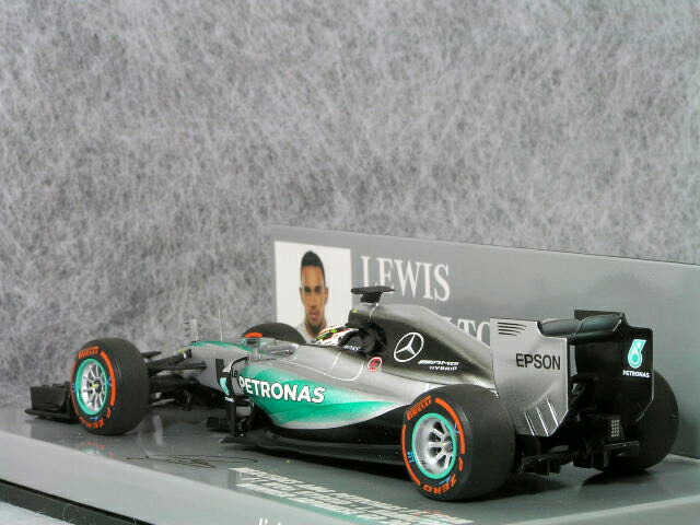 ミニチャンプス 1 43 W06 スケールメルセデス Amg ペトロナス ホビー F1 レーシングカー チーム F1 W06 ルイス ハミルトン 日本 Gp 15 鈴鹿 優勝 Minicar Olive 15年 鈴鹿 日本gp優勝