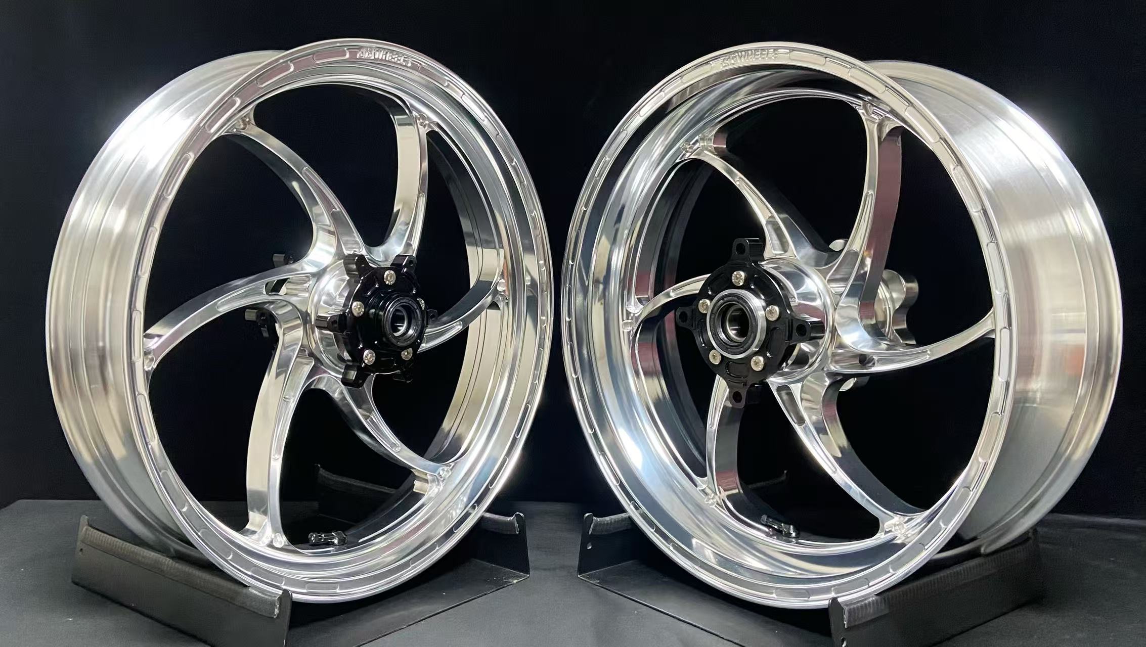 WILDOUTアルミ鍛造ホイール前後セット CBR600RR｜ミンナノセレクト 店