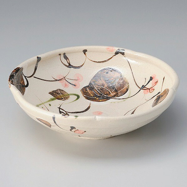 陶芸作家物 片口中鉢 三つ足 志野焼 陶芸作家物 片口中鉢 三つ足 志野