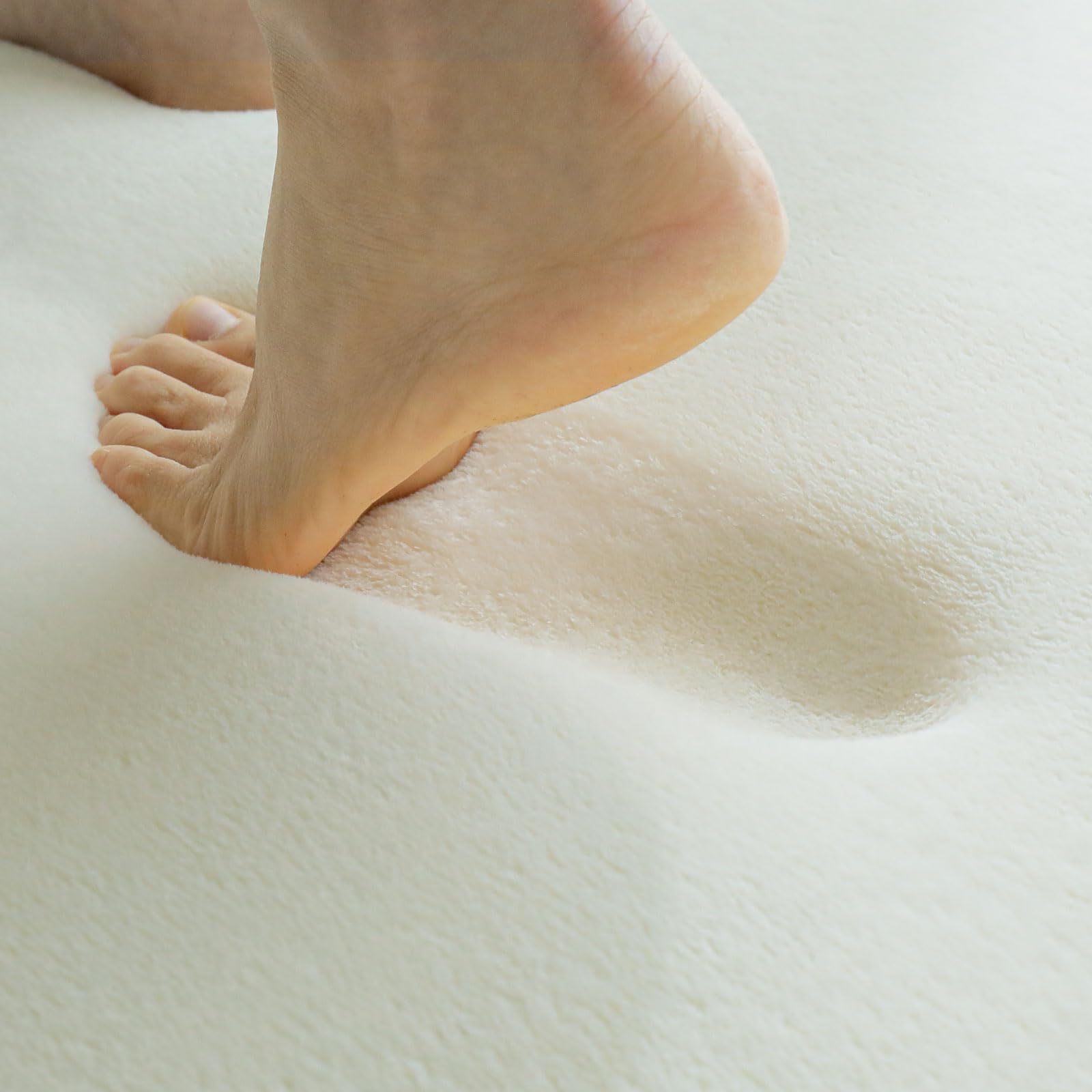 引っ敷き 引っ敷き 洗える 朦朦たる 低手向かい 撥水 1.5畳 130×190糎 無地 白いこと 引っ敷き 引っ敷き つや消し 今めかしい 上滑り打ち切り 床暖房装置相応う 北欧