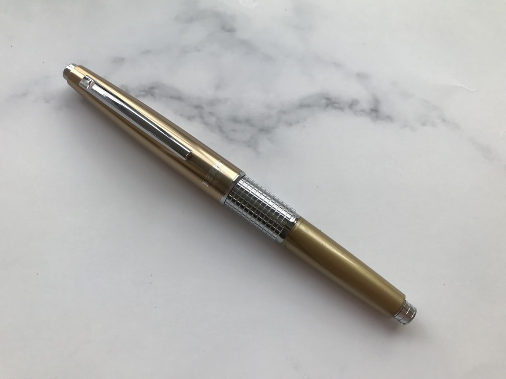 ぺんてる シャープペンシル ケリー/Pentel５ 幻のゴールドケリー復刻版 Amazon.co.jp: ぺんてるケリー/Pentel5 旧ロゴ 幻のゴールド