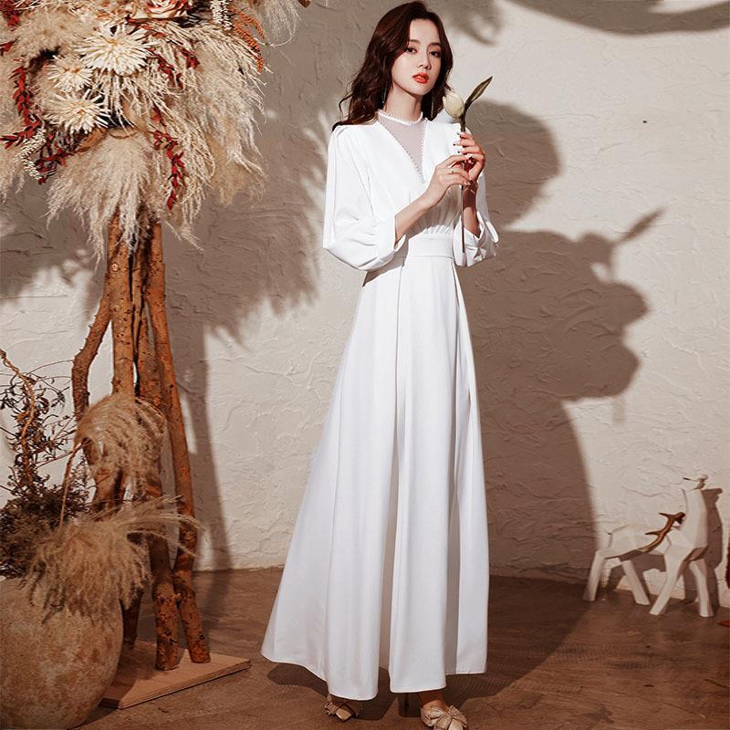 ウェディングドレス 御芽出度お召しもの 色合いお召しもの ロングお召しもの かき鳴らす会 告げ知らせる会 カクテルお召しもの 夕まぐれお召しもの 前撮り 象牙色 御芽出度 二次会お召しもの 花嫁御寮 交歓会 寄りあいお召しもの 繻子 長袖 ロング捩り 音楽会 後撮り 御芽出度 袖あり フォーマル