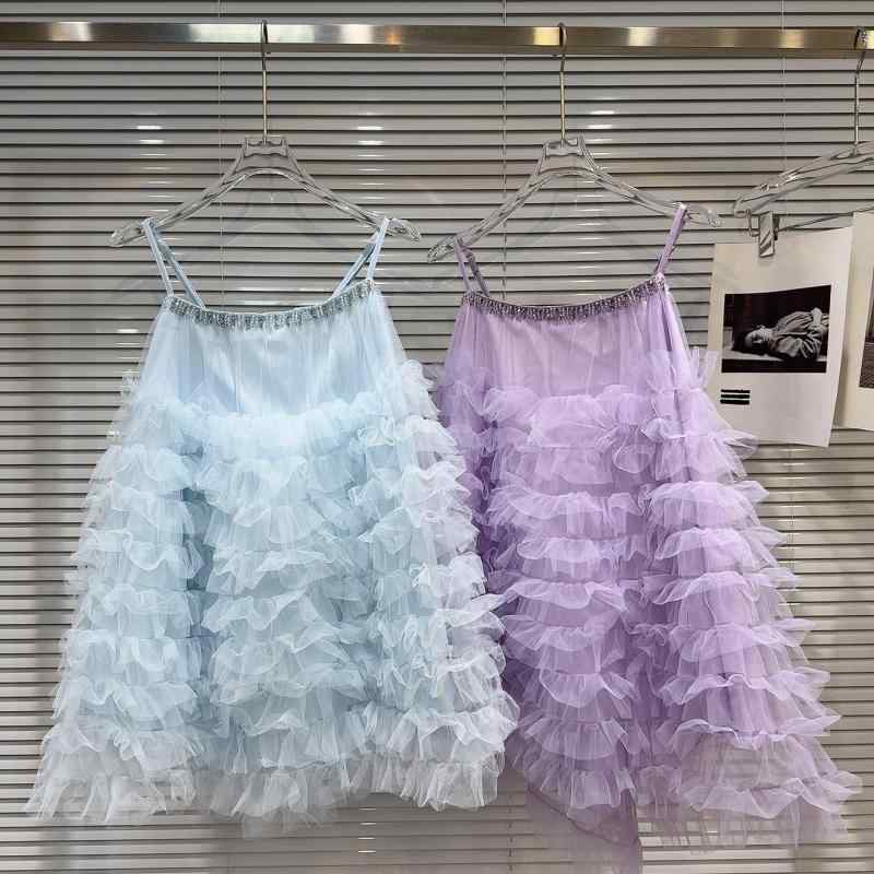 キャミソール レディース 春夏 チュール フラウンス ギャザー ノースリーブ トップス カットソー 女子らしい 愛くるしげ 成年者 雅びやか 好いたらしいめ 肌見せ 杏白いこと 黒いこと 黄色 サクラ色 パープル 浅藍色