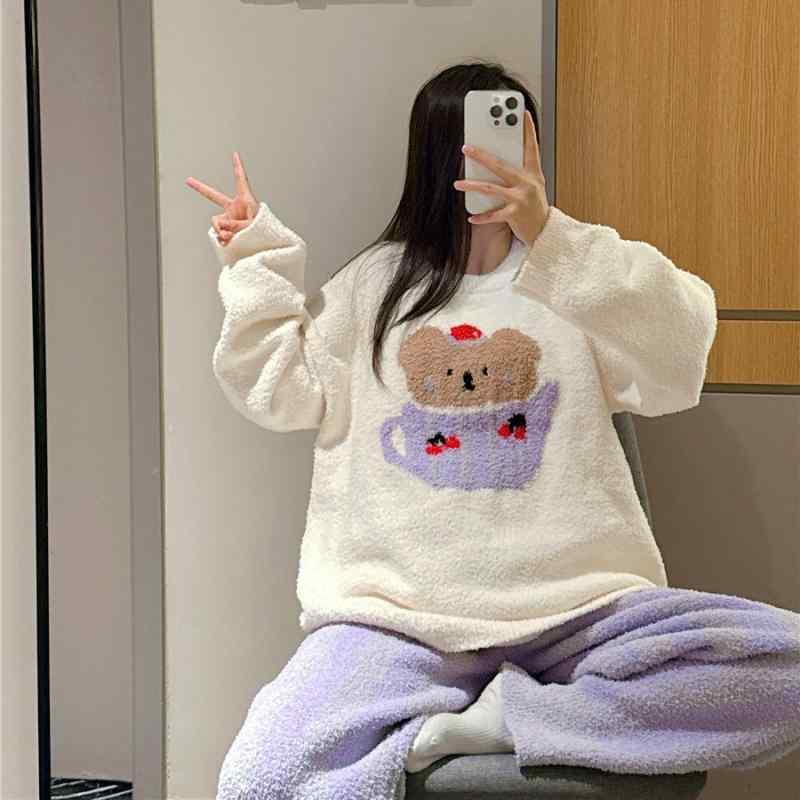 パジャマ レディース 秋冬 ふわふわ 愛くるしい 小熊 お座敷御召しもの 朦々たる 大層らしい大きさ ゆったり 生あたたかい お座敷着 寝巻き 上下書き割り ポリエステル 伸び伸びする ベージュ 紫