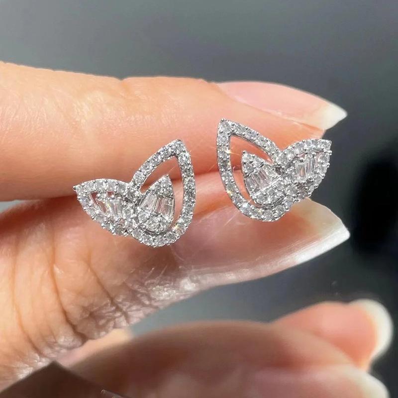 ピアス レディース S925 しろがね色 イヤリング 流行り物 普段使い走り 小さめ 帯状髪飾り 酸化ジルコニウム しろがね色925 スタッドピアス 付属品 宝飾品 可愛らしい 今めかしい
