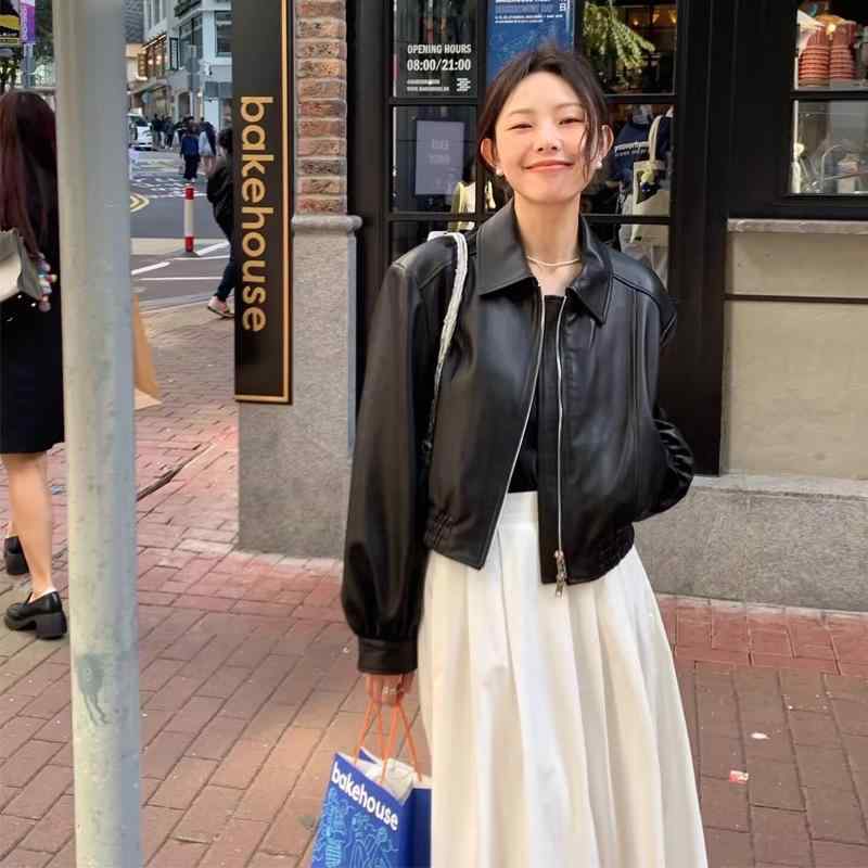 上衣 レディース 春 黒いこと フェイクレザー ライダースジャケット 小っちゃい 遊撃手丈 襟付き添い人 長袖 提灯捩り ファスナー ゆったり 普段使い