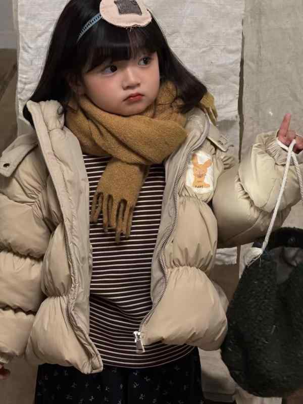 落ちこむ上衣 キッズ お嬢さん ちびっ子 冬服 白ダックダウン 中綿 朦々たる 愛くるしい 姫御前瓦 ガールズ アウター 前掛け 90珊 100珊 110珊 120珊 130珊 140珊