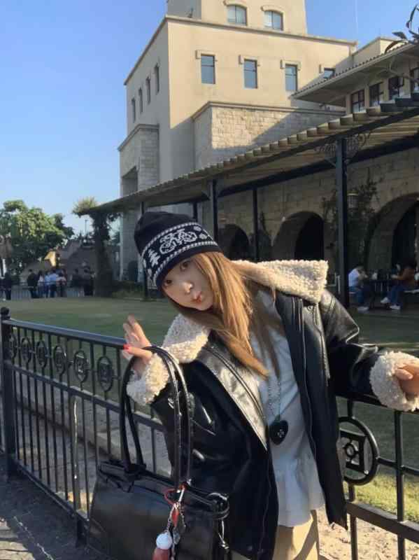 上衣 レディース 秋冬 フェイクレザー 裏ボア 防寒 あったか ゆったり 大きめ 遊撃手丈 韓国 心地よい 黒いこと 赤銅色