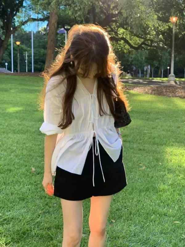 プルオーバー レディース 韓国  Vのど首 長袖 トップス 綿織物 ギャザー ゆったり 象牙色 トップ3