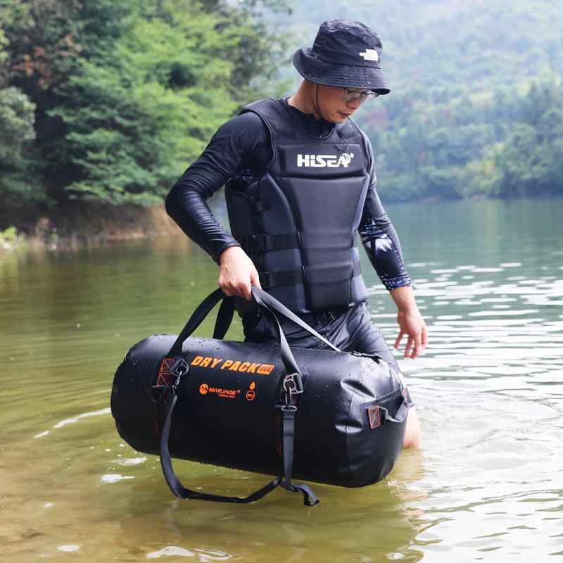 雨合羽御徒面子 大電気容量 うしろ側風呂敷き包み TPU 56L 80L アウトドア 海水浴 御釣り 難民キャンプ 自動二輪車 自動二輪車 うしろ側腰かけ 雨合羽