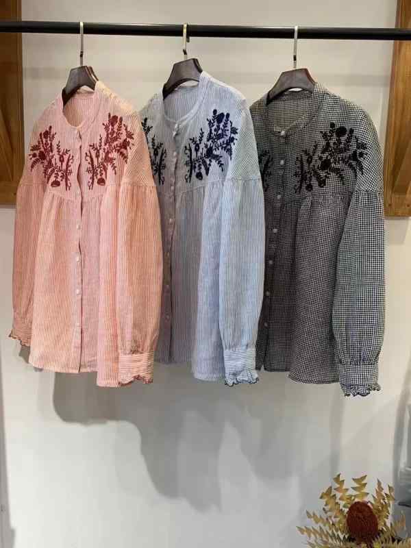 プルオーバー レディース 春物 リネン 縞模様 刺しゅう トップス ラウンドのど首 長袖 ゆったり 読みもの風 レトロ 愛くるしい 青碧系 オレンジ色系 黒いこと系