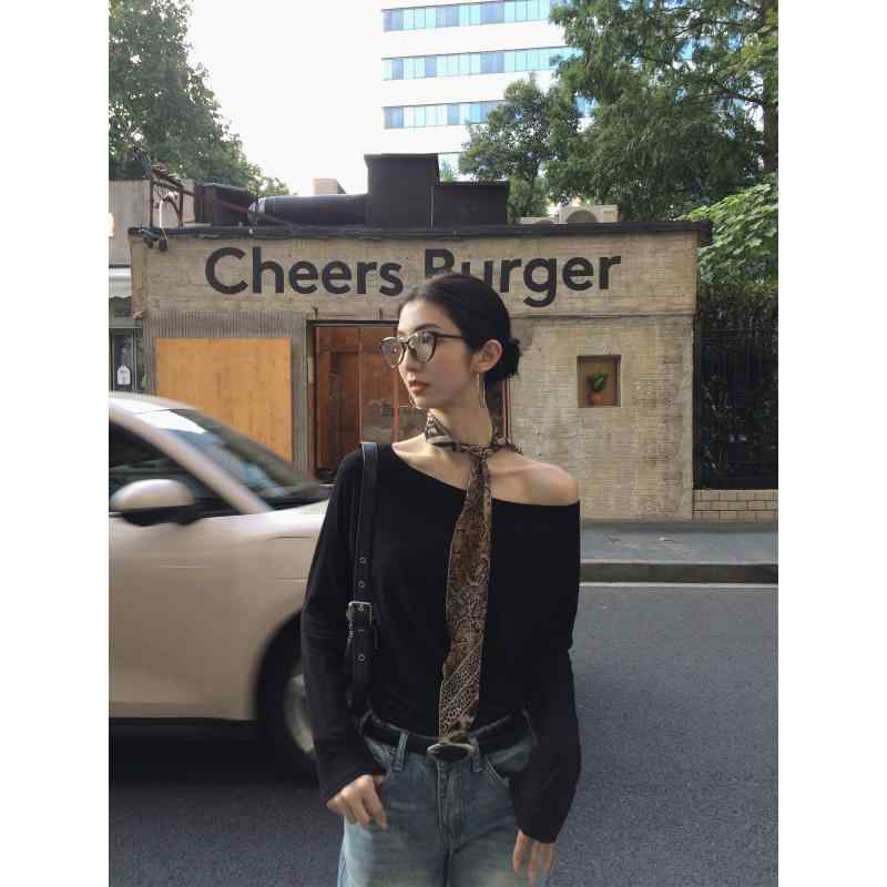 ティーシャツ レディース 長袖 ゆったり 曲がったがけ 当たること冷感 伸ばすこと 無地 トップス カットソー 並み並み丈