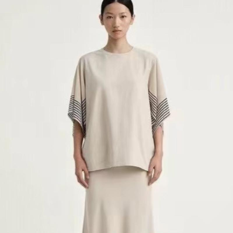 ティーシャツ レディース 春夏 半袖 綿織物  混紡 色彩設計 縞模様 パッチワーク 落っこちる肩肉 ラウンドのど首 ゆったり カットソー 心地よい 韓国