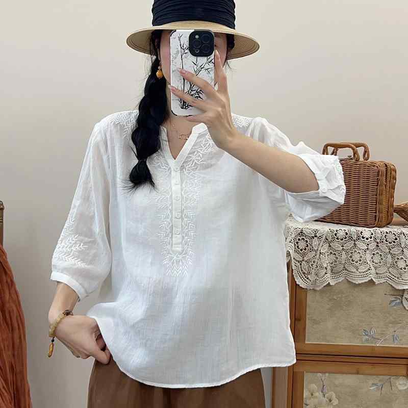 プルオーバー レディース 春夏 Vのど首 七分袖 麻 リネン 刺しゅう ゆったり トップス トップ ティーシャツ カットソー 愛くるしげ 読みもの風 レトロ 白 緑 サクラ色 紫 赤 紺3