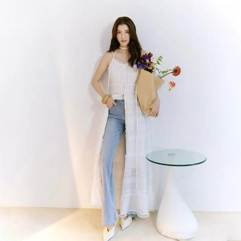 ワンピース レディース 春夏 吊り帯 長丈 レイヤード レース 切り替え ボタン 無袖 中腰 スカート 私服 かわいい 甘辛 ミセス レイセル 白 軽やか フレア 無領 色 優雅 ドロップショルダー フェミニン スタイル 日常使い デート ガーデンパ|MIRAIYUKI