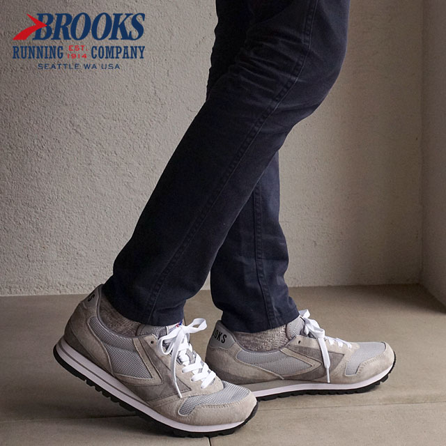 brooks chariot sneaker