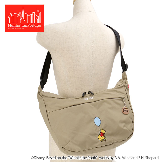【4/15限定 最大P37倍】マンハッタンポーテージ Manhattan Portage デュエット ショルダーバッグ くまのプーさん [MP2409TSPH25 FW25] DUET SHOULDER BAG NYLON TUSSAH QUILL 25/POOH メンズ・レディース 鞄 斜めかけ ワンショルダー ディズニー Beige 正規取扱店【cp】