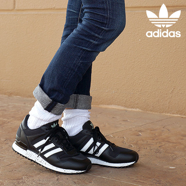 zx 700 w adidas