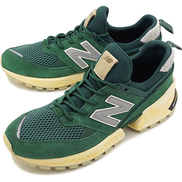 forest green running shoes