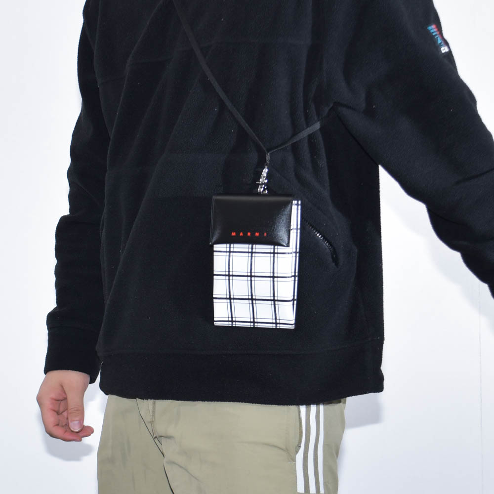 楽天市場】MARNI｜マルニ キャンバス製 MARCEL ポーチ