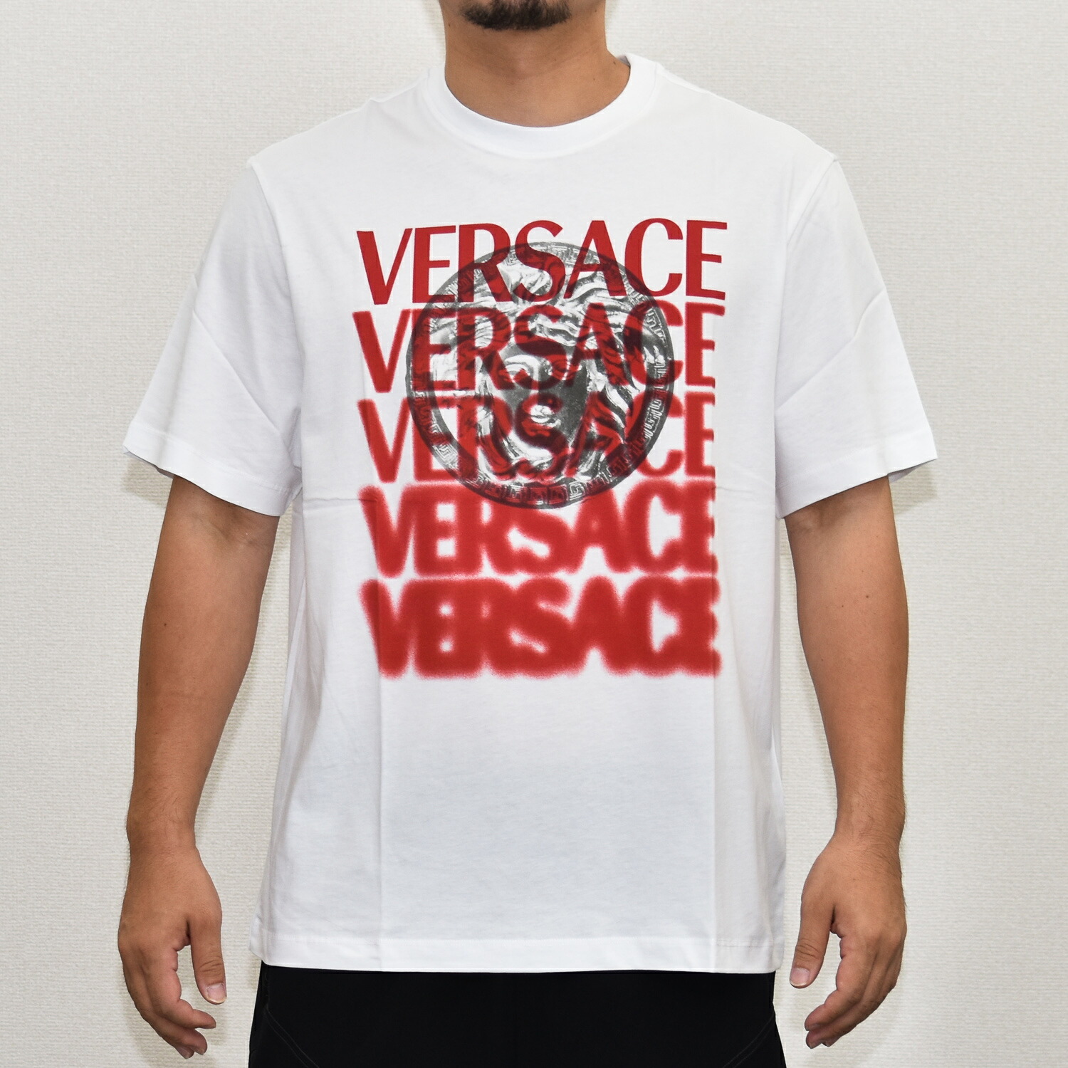 ヴェルサーチ Tシャツ メンズ メデューサ レッドロゴ メダリオン 半袖 1014427 1A17612 VERSACE｜MISH　店