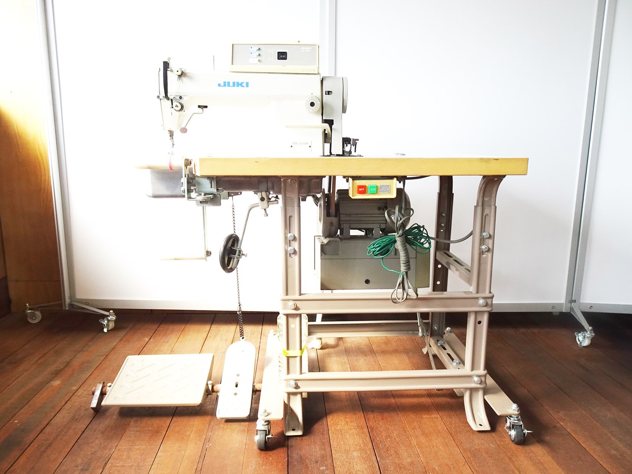 楽天市場】【中古】JUKI ジューキ １本針本縫い自動糸切装置付きミシン